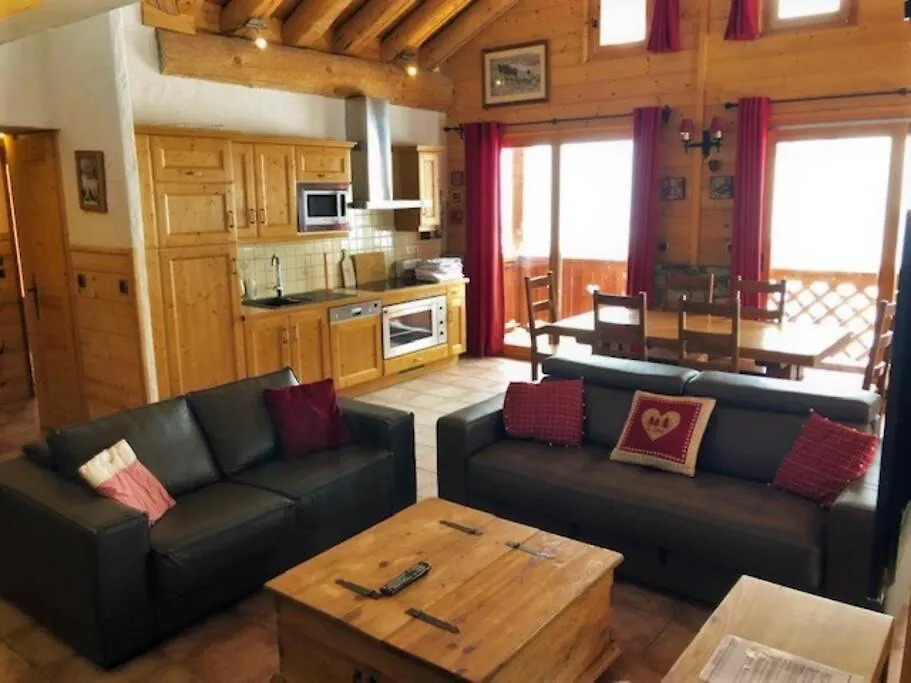 L'Aiglon - Spacious 2-Bedroom Apartment With Log Fire 생트 푸아 타랑테즈 생트 푸아 타랑테즈