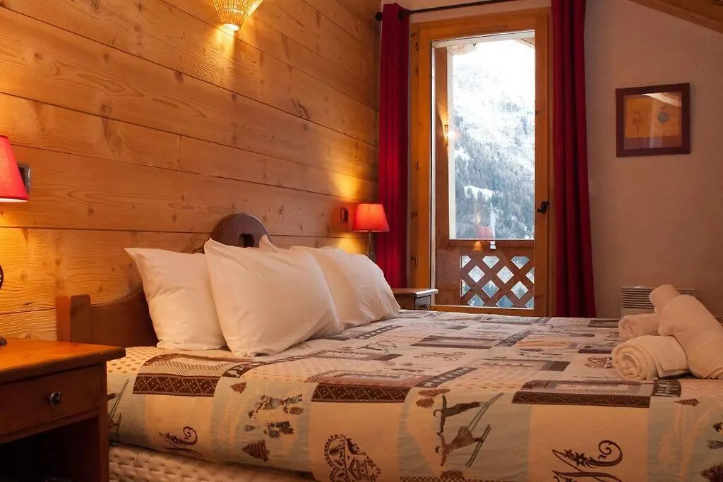 סנט-פואה-טארונטז L'Aiglon - Spacious 2-Bedroom Apartment With Log Fire